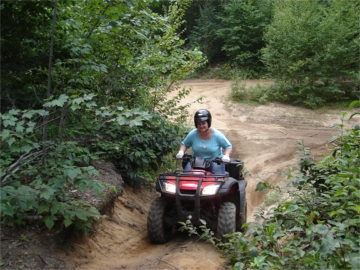 ... klicken Sie mich an, um alle Abbildungen von dieser Erfahrung der Bear Claw Tours-Tour-ATV, entscheidendes Abenteuer der georgischen Bucht zu sehen!